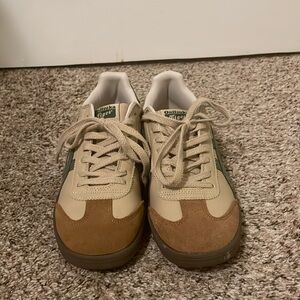 Onitsuka tiger tennis shoes
